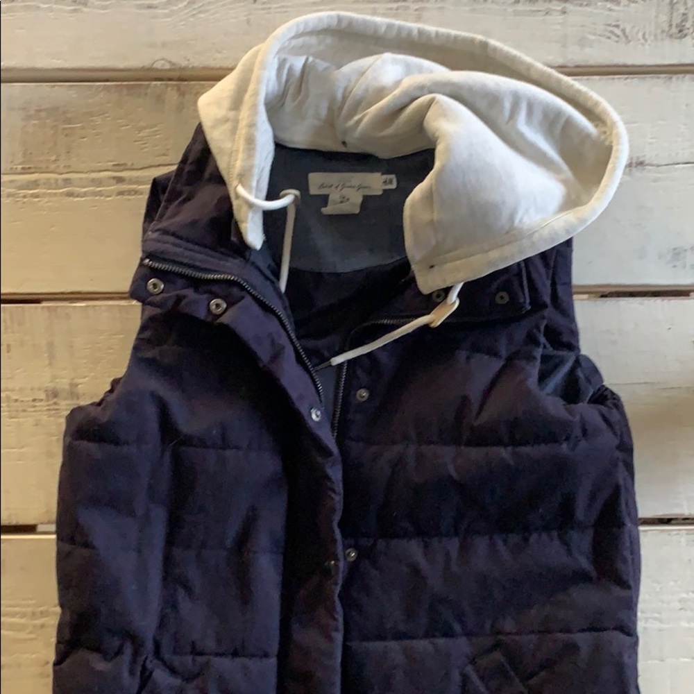 H&M puffer with hood. USA size 6, but runs like 4